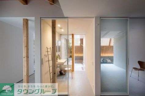 J・HANK HOMES A 사진 2