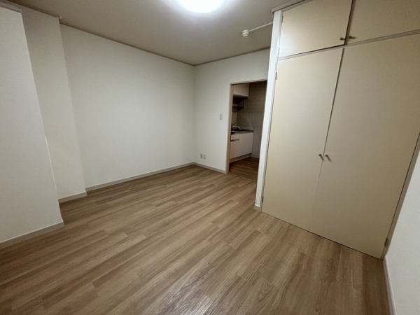 エステエビル 303 사진 5