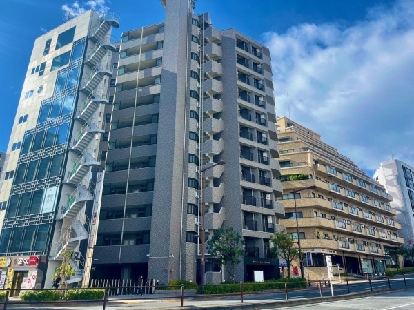 東京都新宿区 住吉町 | 3LDK | 61.4m2(18.57坪) | 西 | 3階 | 8,880万円 매물 사진 1
